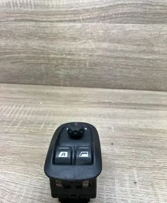 Peugeot 206 Wing mirror switch 11655