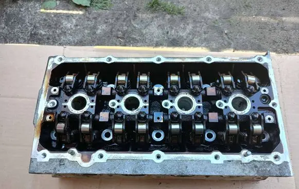Volkswagen Polo IV 9N3 Engine head 036103373AK