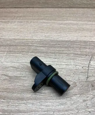 BMW 1 E81 E87 Camshaft position sensor 7518628 Used