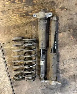 Hyundai Kona II Rear shock absorber/damper 55300HFEA0