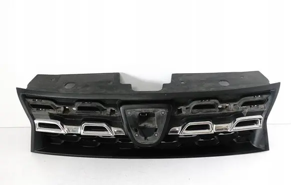 Dacia Duster Front grill 623100838R