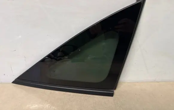 Hyundai Tucson IV NX4 Rear side window 87820n70