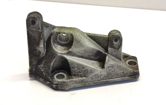 BMW 5 F10 F11 Engine mounting bracket 7805421