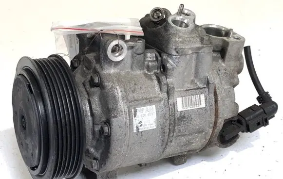 Volkswagen Golf VI Air conditioning (A/C) compressor (pump) 1K0820859T
