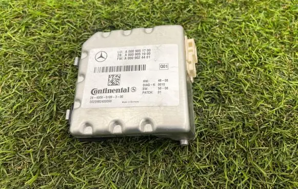 Windshield/windscreen camera
