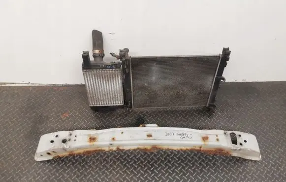 Dacia Sandero Front piece kit 
