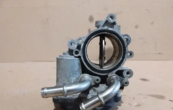 Audi A4 S4 B8 8K Throttle valve 04L128063P