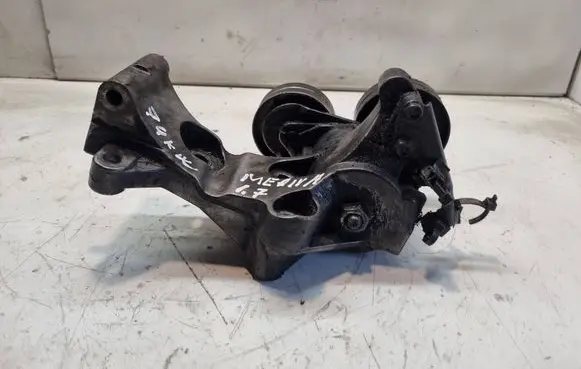 Opel Meriva A Engine mounting bracket 2370021 897364343