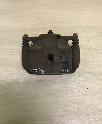 Nissan Qashqai Front brake caliper