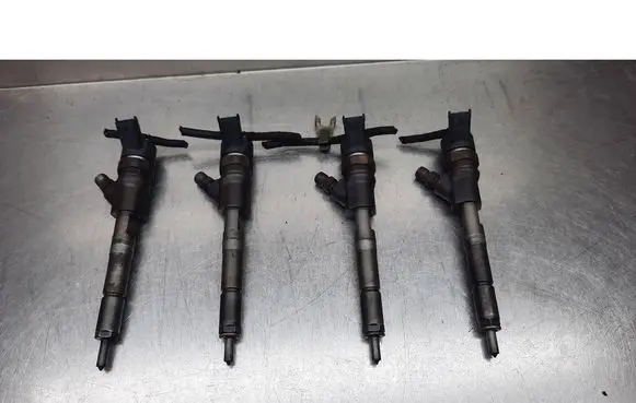 Fuel injectors set