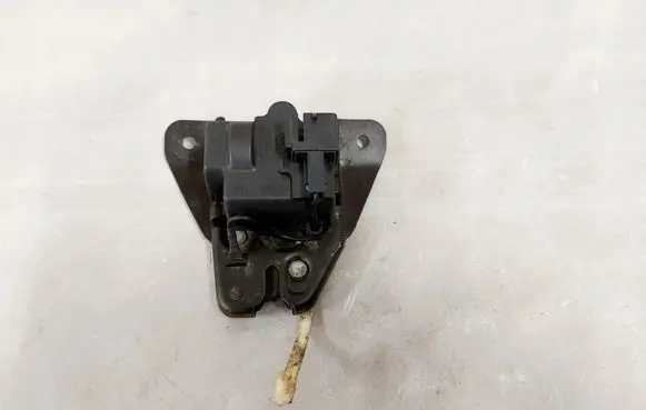 Chrysler 300M Engine bonnet/hood lock/latch loop/hook 