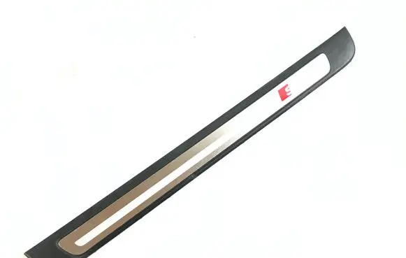 Audi A5 8T 8F Front sill trim cover 8T8853373A
