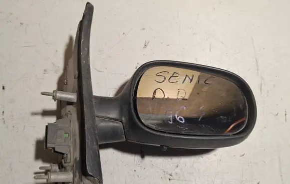 Renault Scenic I Front door electric wing mirror 010461