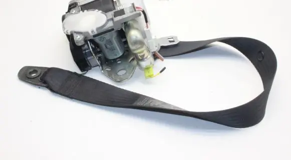 Lexus GS 300 350 430 450H Front seatbelt 7Q2610P 7J08280310