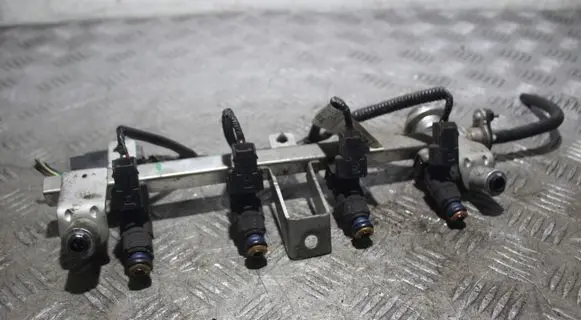 Hyundai i10 Fuel main line pipe