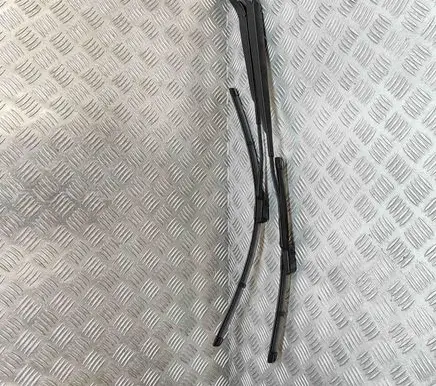 Citroen C4 III e-C4 Windshield/front glass wiper blade 9822931780 9831203380
