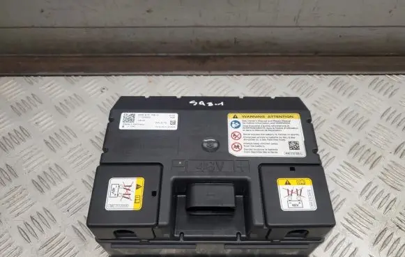Audi Q8 Voltage converter inverter 4M0915169G