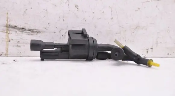 Mercedes-Benz GL X164 Engine mount vacuum valve 0025401497