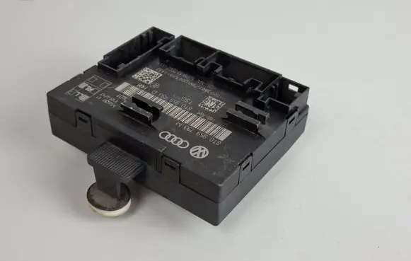 Audi A4 S4 B8 8K Door control unit/module 8T0959793M 8T0959793D
