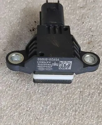 KIA Sportage Airbag deployment crash/impact sensor 95920B1050 AA7586C1 624944200
