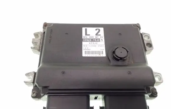 Suzuki SX4 Engine control unit/module 3392079J2 MB1123002562