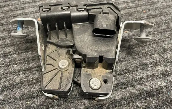 Mercedes-Benz GLA H247 Tailgate/trunk/boot lock/catch/latch A0997400400