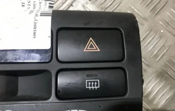 Toyota Corolla E120 E130 Hazard light switch 8433202080 84332-02080