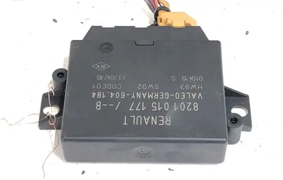 Renault Master III Parking PDC control unit/module 8201015177B