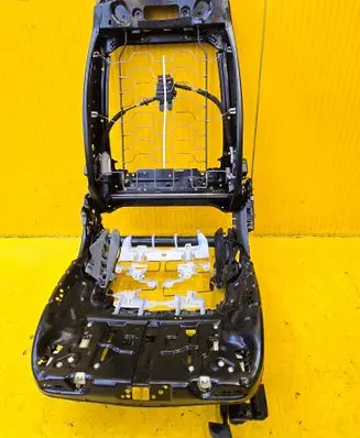 Mercedes-Benz C W205 Front passenger seat A0009102003