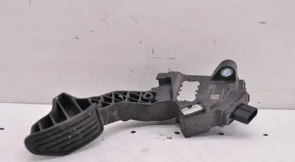 Toyota Yaris Accelerator throttle pedal 781100D120