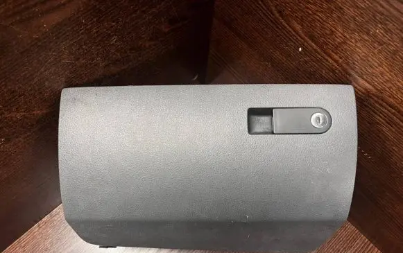 Volkswagen Transporter - Caravelle T5 Glove box set 7H1857095A