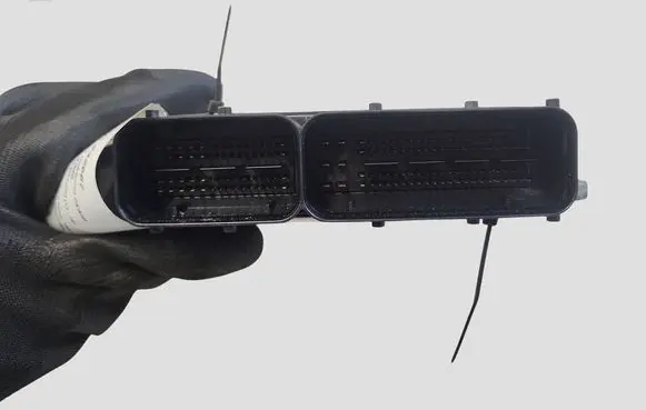 Skoda Octavia Mk3 (5E) Engine control unit/module 04L907309B 1039S55209 0281018510