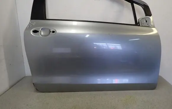 Toyota Yaris Rear door 