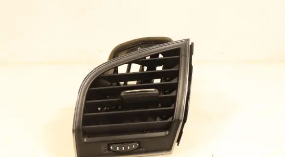 Skoda Fabia Mk3 (NJ) Dashboard side air vent grill/cover trim 20006575