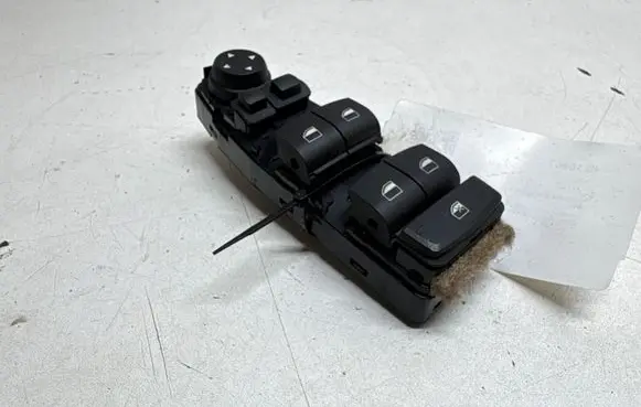 BMW 6 F06 Gran coupe Electric window control switch 9241955