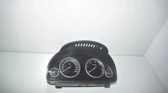 BMW 5 F10 F11 Speedometer (instrument cluster) 9291413 62109291413 9285194