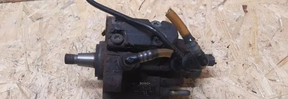 Renault Scenic II - Grand scenic II Fuel injection high pressure pump 7700111010