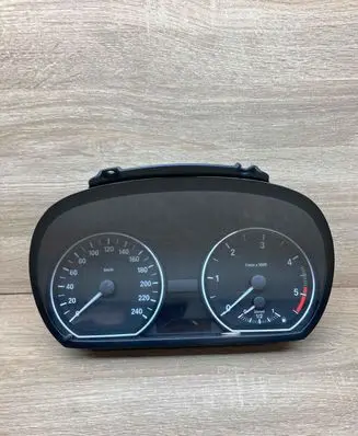 BMW 1 E81 E87 Speedometer (instrument cluster) 1041568 1042775