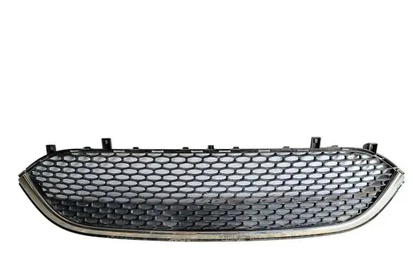 Chrysler Pacifica Front bumper lower grill 68243498AA