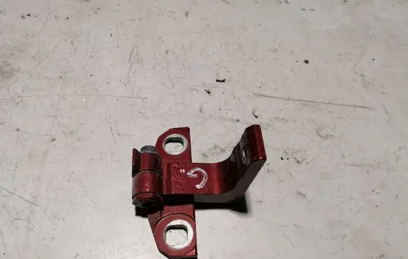Volvo S60 Rear door lower hinge 31218519