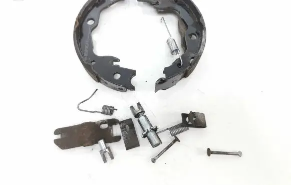 Toyota RAV 4 (XA30) Handbrake/parking brake pads 75387 08321 90r011046