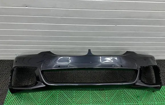 BMW 5 G30 G31 G38 Front bumper 8064928