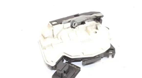 Volkswagen Golf VII Coupe door lock (next to the handle) 5K2837015D