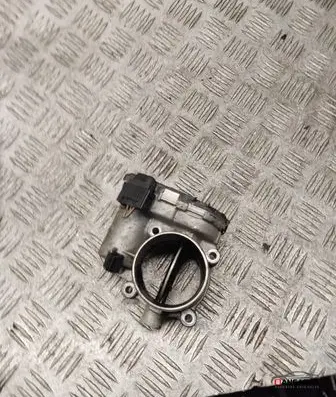 Volvo S60 Throttle valve 31216665