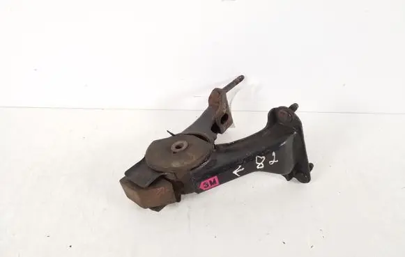 Toyota Avensis T250 Engine mount bracket 12371-0D130