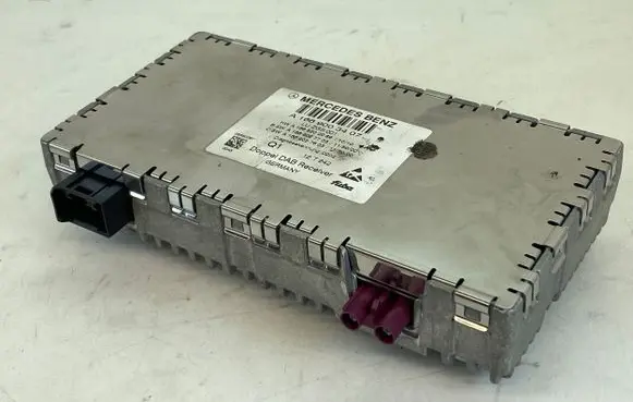 Mercedes-Benz C W204 Antenna control unit A1668202089 A1669027703 A1669003407