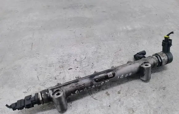 Fuel main line pipe