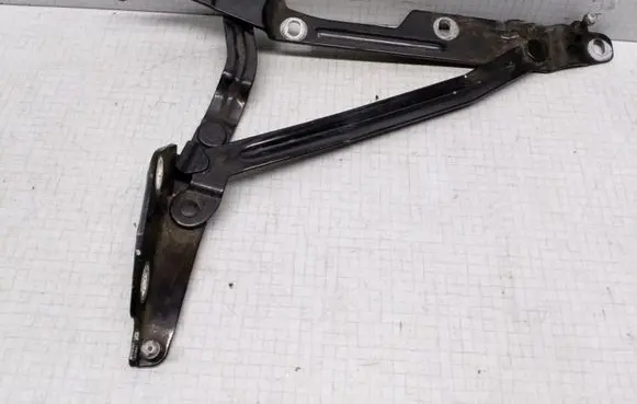 Audi A6 S6 C4 4A Tailgate/trunk/boot hinge 4A5827499A