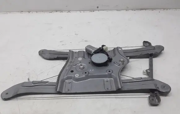 Mitsubishi Grandis Front door window regulator with motor MR989947