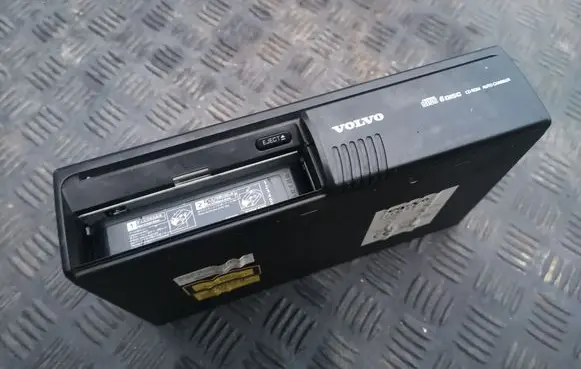 Volvo S80 CD/DVD changer 9459978
